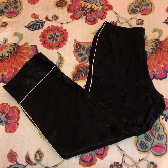 NWOT Silky Victoria’s Secret Pajama Set - Picture 5 of 10